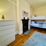 Charming Victorian Townhouse In Hackney