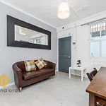 Fantastic 4 Bedroom Apartment In Russell Square