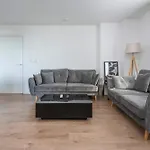 Brand-New Contemporary Flat In Bermondsey
