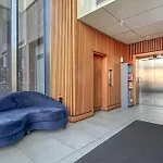Brand-New Contemporary Flat In Bermondsey