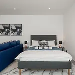 Luxury Eaton Mews House In London