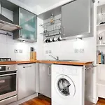 Spacious Modern Flat In The Heart Of Shoreditch