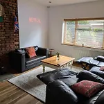 3Bedrooms House Sleeps10 Garden&Parking Ably Stays