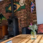 3Bedrooms House Sleeps10 Garden&Parking Ably Stays