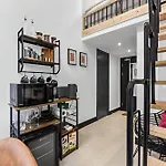 Cozy Studio Loft In Trendy Locale