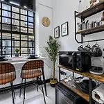 Cozy Studio Loft In Trendy Locale