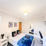 Tranquil 3Bdr Haven In Stockwell Near The Oval