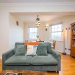 Gated Riverside London Se16 Apartment With Parking Pass The Keys