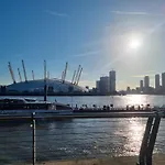Luxury Apartment-Business-Relocation-Canary Wharf