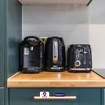 Last-Minute Grabs ! Limited Time L Exclusive Deal On 2 Bedroom, High Spec Luxury Flat By Finesse Stays Short Lets & Serviced Accommodation London With Free Wifi