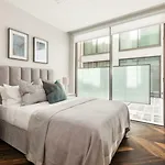 Modern Designer Central Leicester Square And Covent Garden Sleeps 6