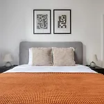 Luxury Soho Apartment R11