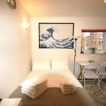 St 4 - Cosy, Modern Studio Apartment N4 - 11Mins Tube