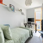 Flat In Canary Wharf With Amazing Views & Balcony