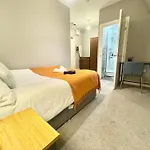 Modern En-Suite Rooms By Finsbury Park Station 8 Mins To King\'S Cross By Tube