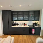 Gorgeous 1 Bedroom Apartment In Tottenham Hale