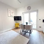 Roof Terrace 2Bed Property Camden Free Wifi