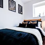 Luxury Central London Flat Wroof Terrace Close To Train Station