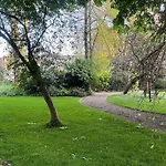 Enchanting 2Brgarden Flat