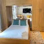 Beautiful Studio Apartment In Central London