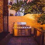 Stunning Chelsea Garden Apartment