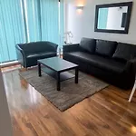 Lovely 2 Bedroom River View Apartment