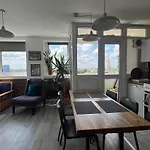 Apartment With Stuning City Views Close To Center