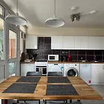 Apartment With Stuning City Views Close To Center