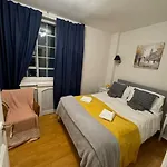 Amazing 2 Flat Bedroom In Chelsea London