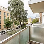 City Relay Belgravia Apartment 13