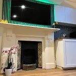 Zee Homes W6