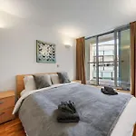 Stylish And Very Central Apartment With Balcony