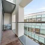 Stylish And Very Central Apartment With Balcony
