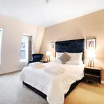 Monument Serviced Apartments By Lovelystay