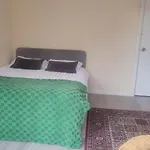 Peaceful Rooms In Old Street