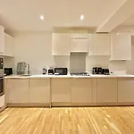 The Grange Penthouse F2