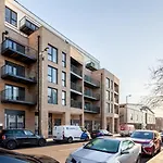 Classy Cricklewood Home