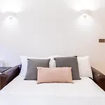 Bright&Comfortable Angel Apartment