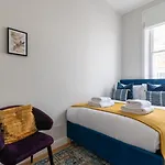 Fantastic Earls Court Flat