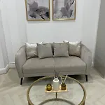 Stylish 2 Bed Luxury Apartment 10 Mins To Central Ldn