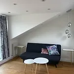 2 Bedroom Flat In Chelsea