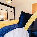 Stunning London Bridge Flat With Balcony - Close To Borough Market