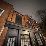New! Grove Inn