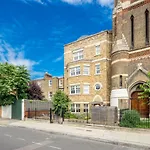 Luxury 1 Bed Apt Sleeps 5, Barons Court 5M To Tube