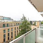 City Relay Apartment With Balcony