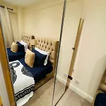 Marble Arch Apartment