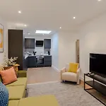 Cityscape Penthouse Ladywell