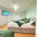 Wembley Stadium Serviced Apartment 2, 12Mins To Central London