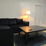 4 Pers Studio Style Room Near South Wimledon Station R3
