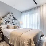 Modern Furnished And Comfortable London Flat